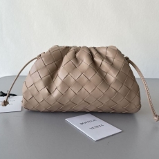 Bottega Veneta Pouch Clutch Bags